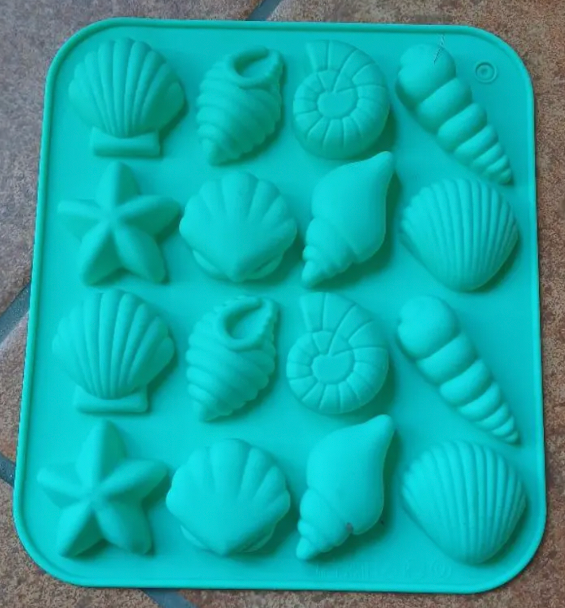 Silicone Seashell Ice Cube Dog Frozen Treats Mould - Aqua