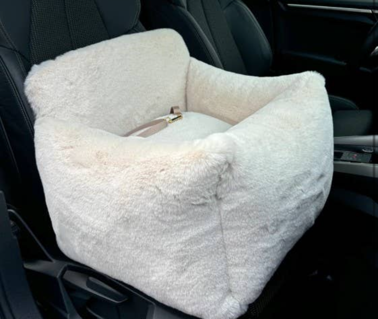 Fur Dog Carseat