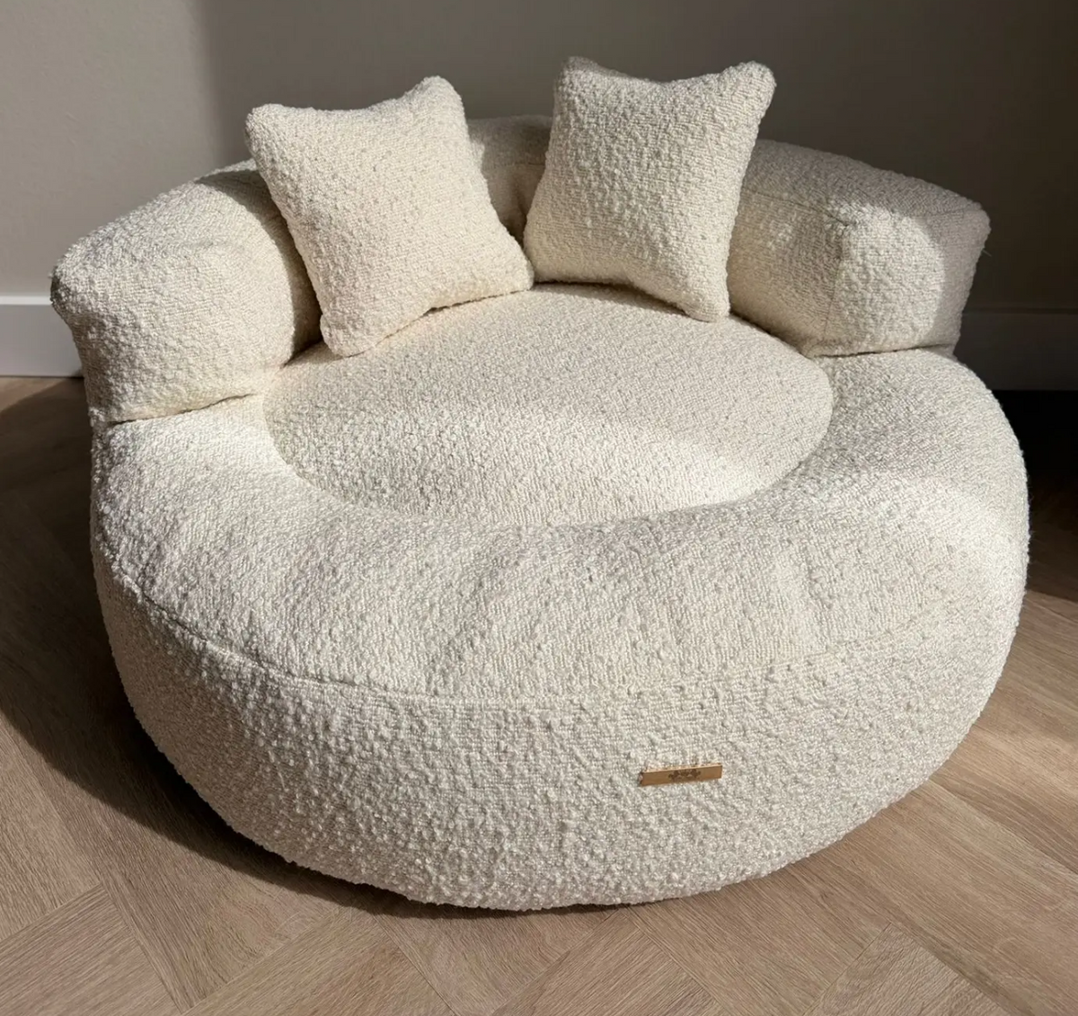 Round Boucle Dog Bed - Cream