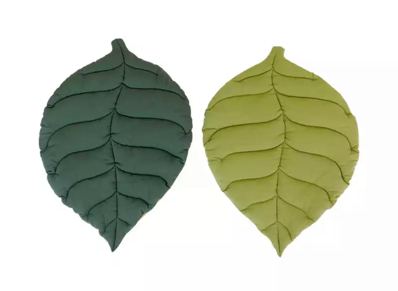 Leaf Shape Reversible Dog Mat - Green